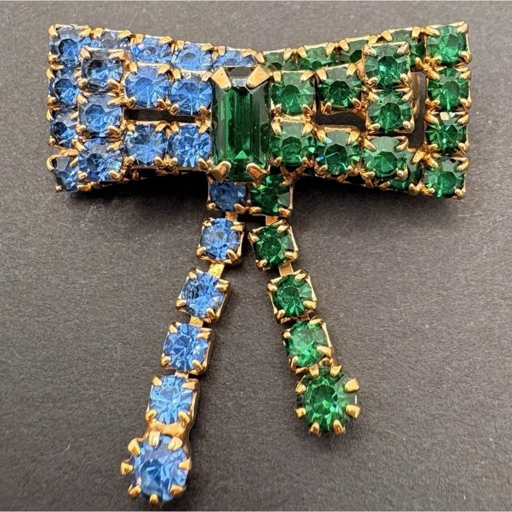 Vintage Blue Green‎ Bow Ribbon Dangle Brooch Prong Set Rhinestones Gold Tone